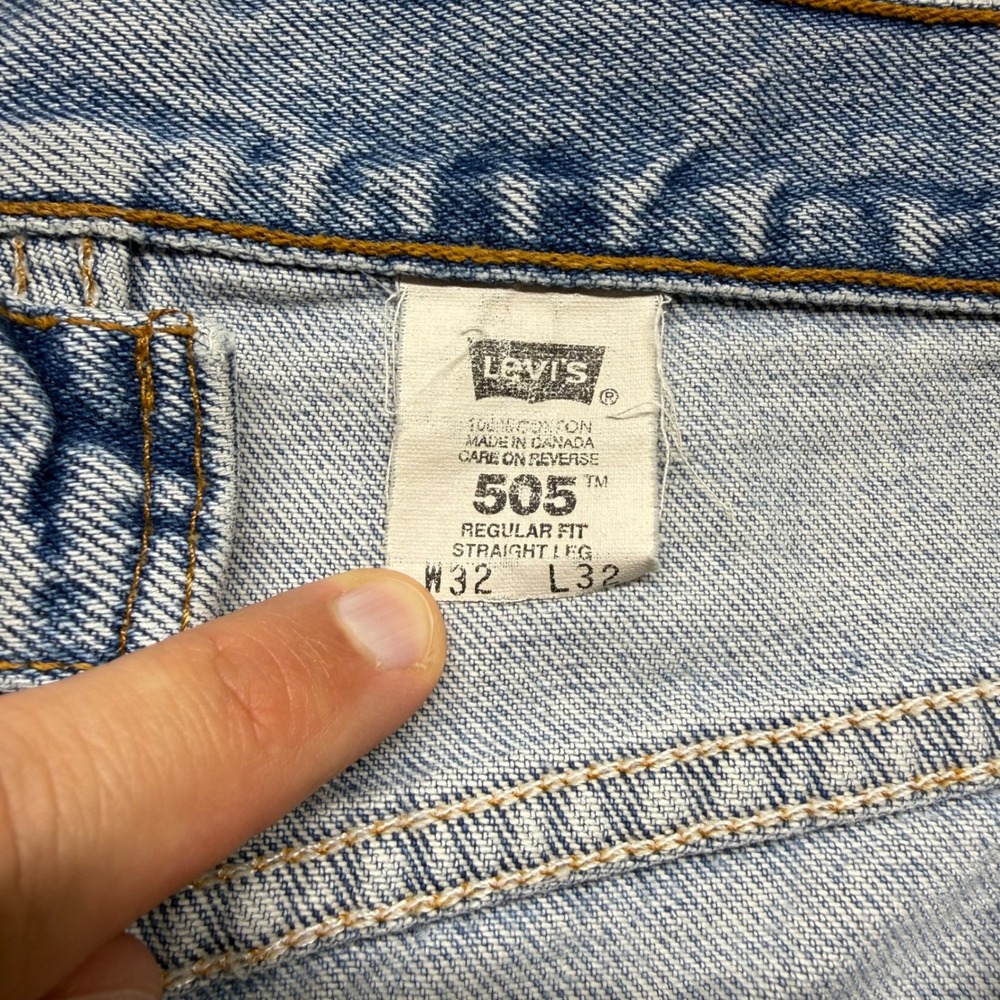 Levi's 505 Jeans 32x32 Light Wash Straight Leg Vintage Fade Distressed Y2K - Picture 2 of 11